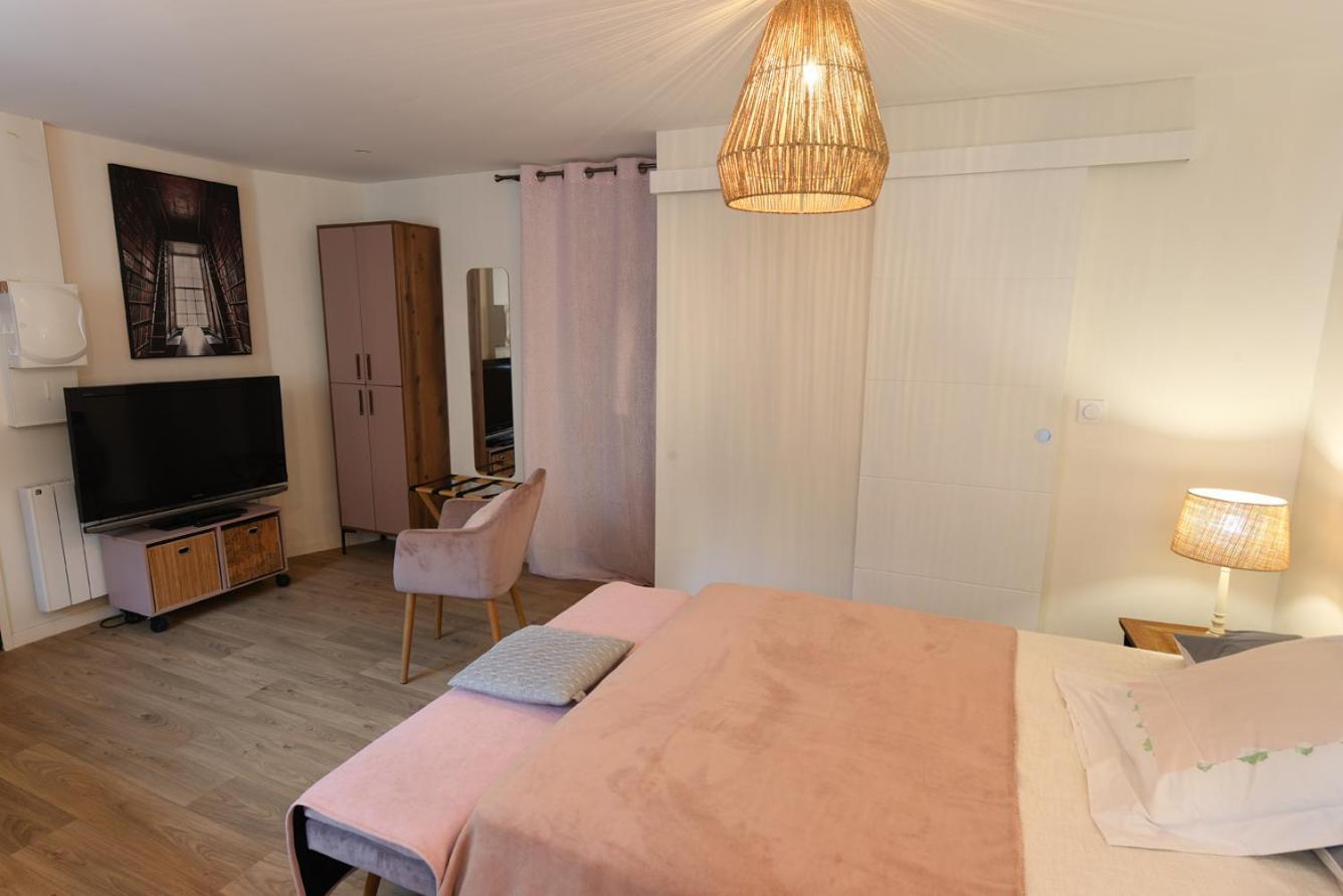 Suran - 2 Pers-Wifi-Confort Oyonnax Kültér fotó